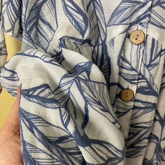 Unique Spectrum Boho Graphic V Neck Blouse Size Large - Picture 5 of 8